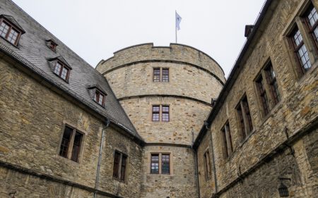 Wewelsburg Himmler Schwarze Sonne Verschwörung Nazis Paderborn