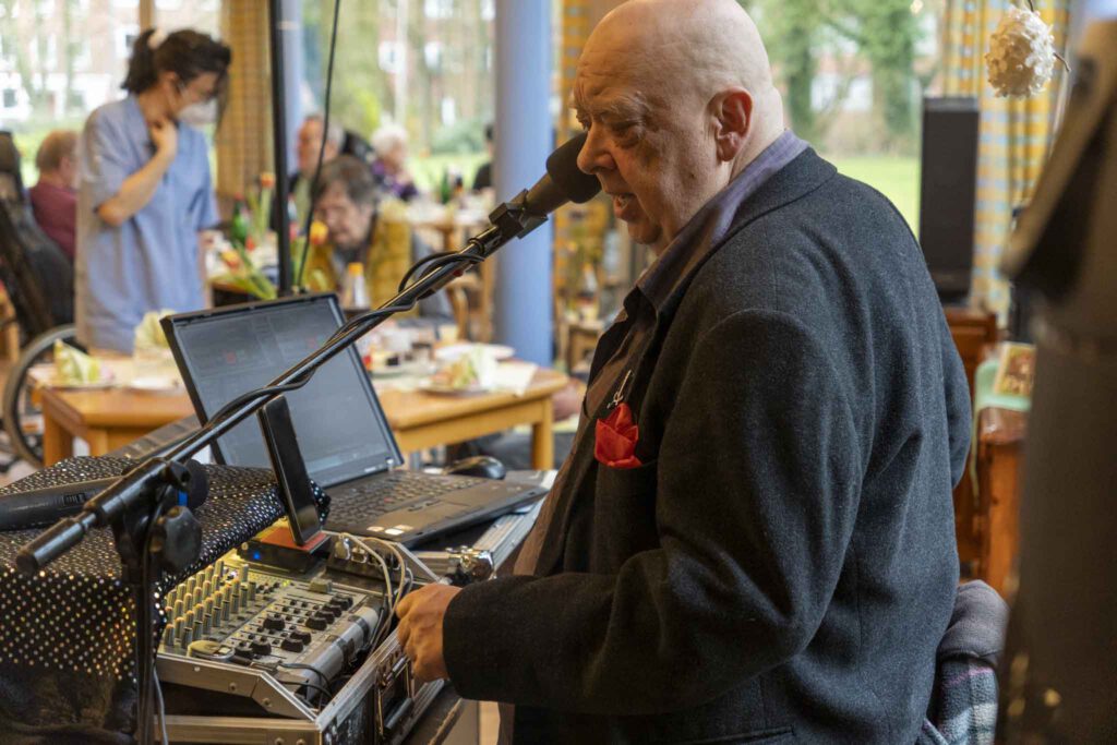 Arne Prill spielt mittlerweile vor allem in Seniorenheimen.
